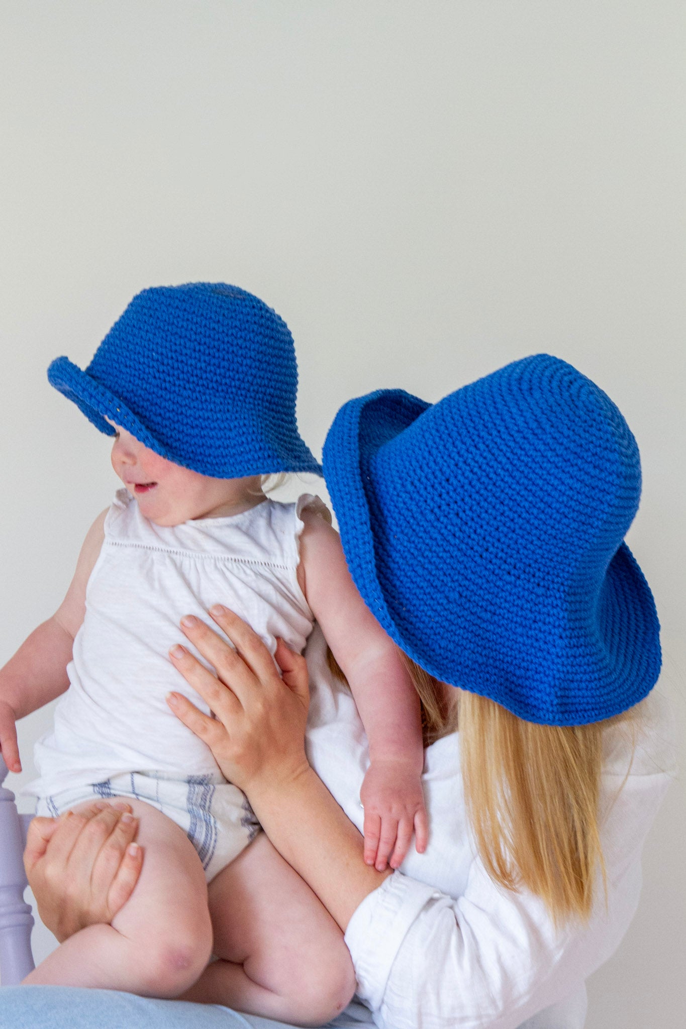 Adult Wide Brim Hat - Crema